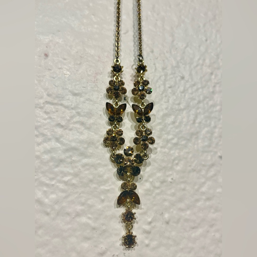 Vintage Gold-toned Floral Rhinestone Pendant Necklace